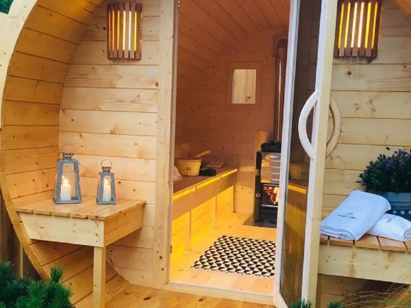 Domki Laura sauna i gorąca balia - OBIEKT CAŁOROCZNY