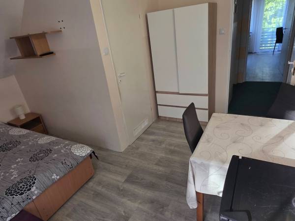 Pokój z łazienka i balkonem nr 15