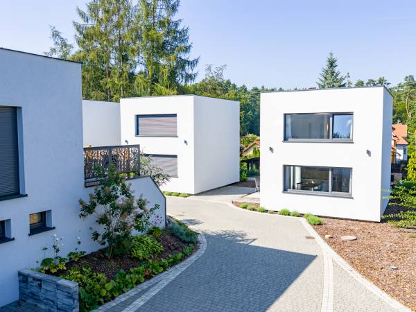 PATIO APARTAMENTY I DOMKI