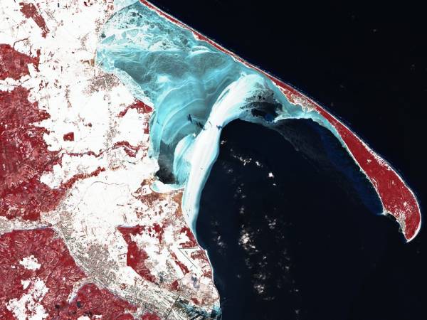 Zamarznięta Polska z kosmosu. Sentinel-2 uchwycił niezwykłe kadry