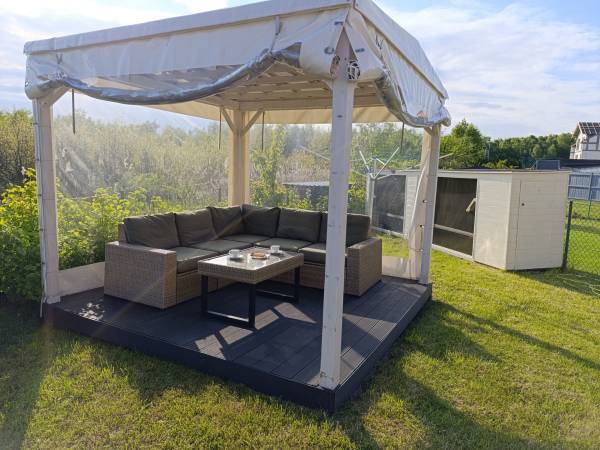 altanka i schowek na rowery