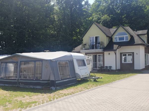 Azur Domki Pokoje Przyczepy kempingowe