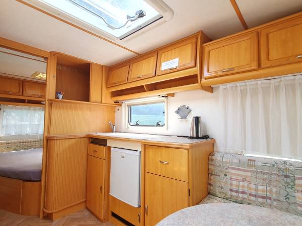 Azur Domki Pokoje Przyczepy kempingowe