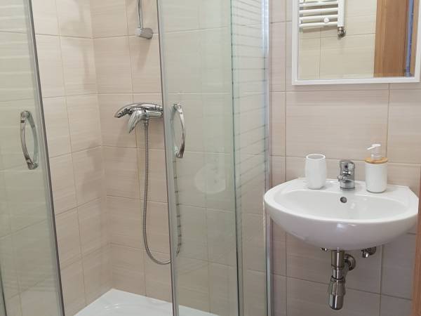 Azur Domki Pokoje Przyczepy kempingowe