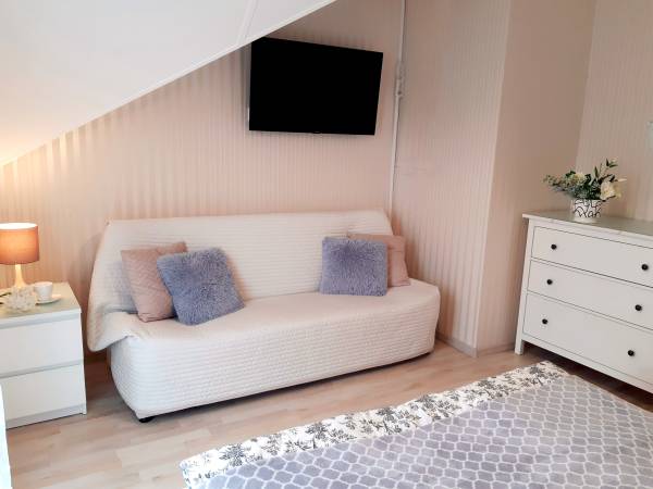 domek - sypialnia 1 piętro