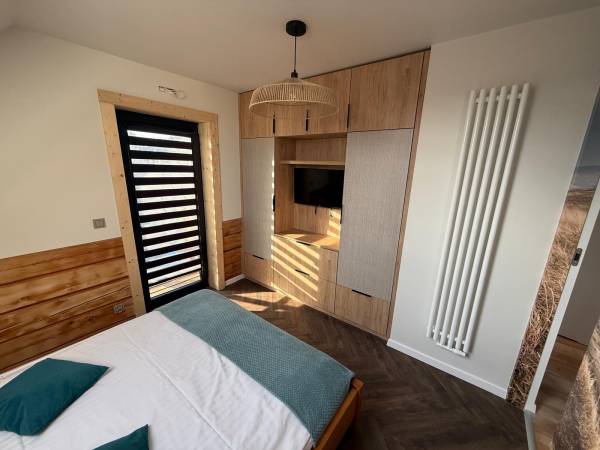 Dom z bala- sypialnia