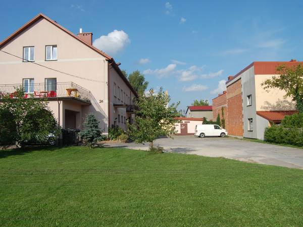 Duży taras oraz parking dla gości