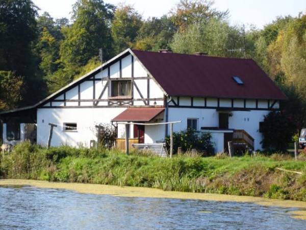 AZYL Kwatera Agroturystyczna, Camping, Pole Namiotowe Małgorzata i Robert Rossowscy