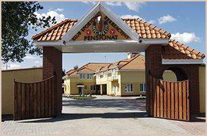 PENSJONAT I KLUB JEŹDZIECKI 