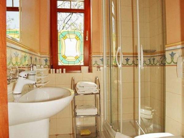 Łazienka Pokój "Waniliowy" Eleganckie pokoje w Krynicy Morskiej Willa Amor