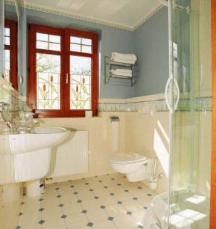 Łazienka Pokój Słomkowy Eleganckie pokoje w Krynicy Morskiej Willa Amor