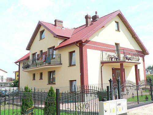 Willa Adek - Pokoje i Domki Apartamentowe