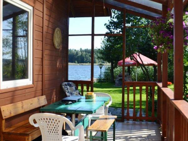 Domek letniskowy całoroczny nad jeziorem