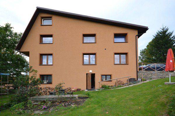 widoczne wejście do pokoi na parterze