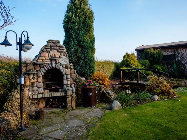 Willa PLATAN - Grill