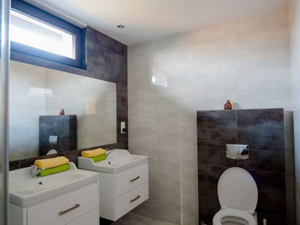 Willa PLATAN Łazienka