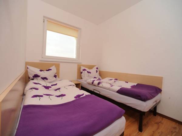 Pokój z dwoma pojedynczymi łóżkami