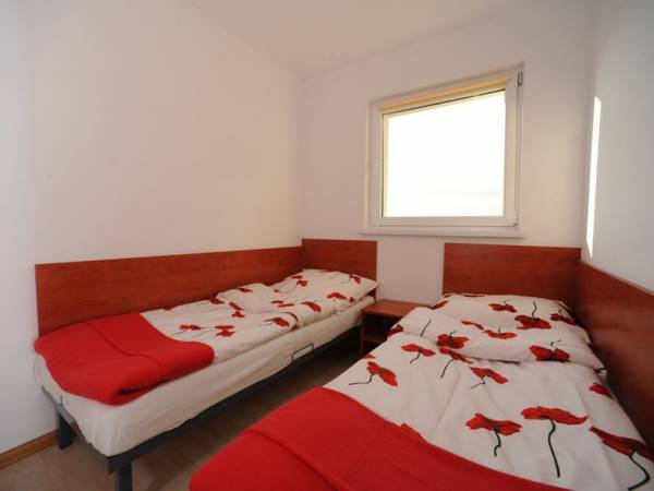 Pokój z dwoma pojedynczymi łóżkami