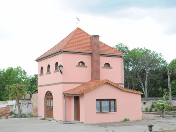 Dawniej był to gołębnik