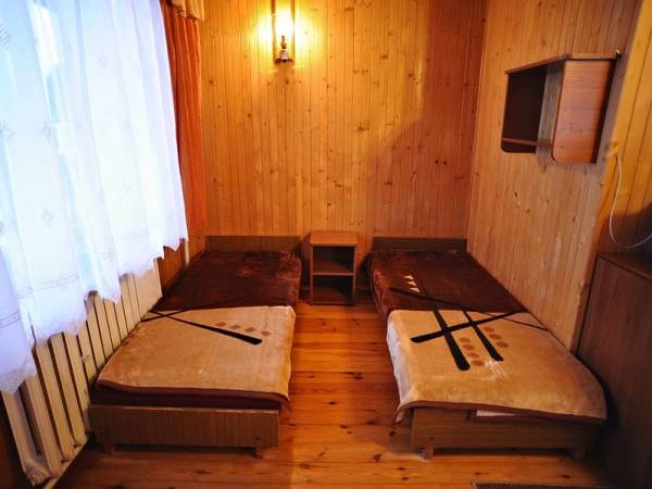 pokój 4 osobowy (fragment)