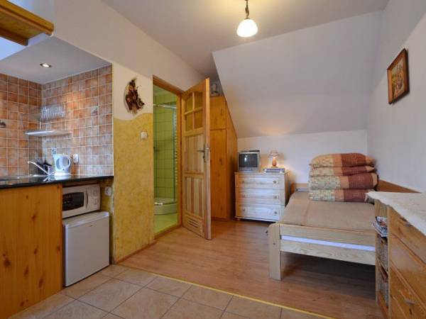 Amelia Domek nad Grajcarkiem