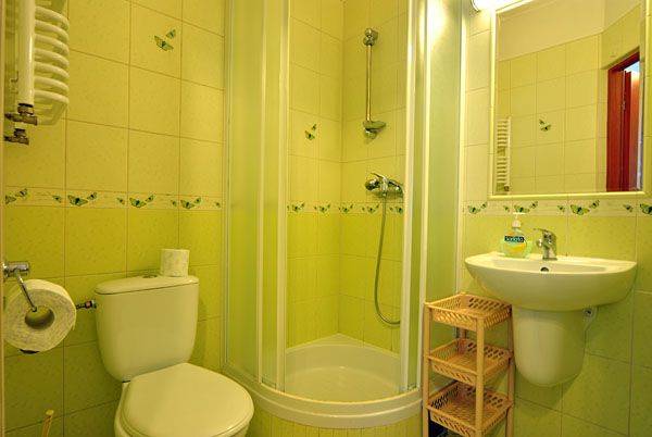 Łazienka w pokoju nr 2