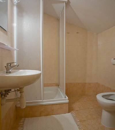 Łazienka z kabiną prysznicową