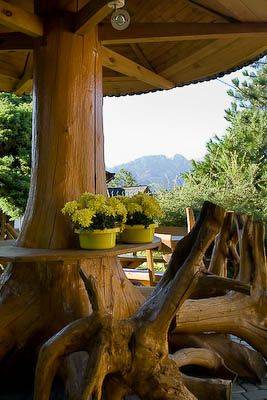 Stolik pod grzybkiem