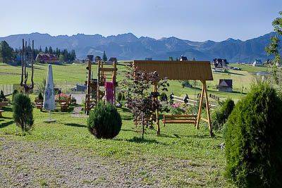 Ogród z placem zabaw