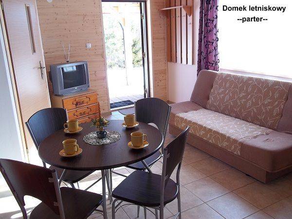 Parter w domku letniskowym