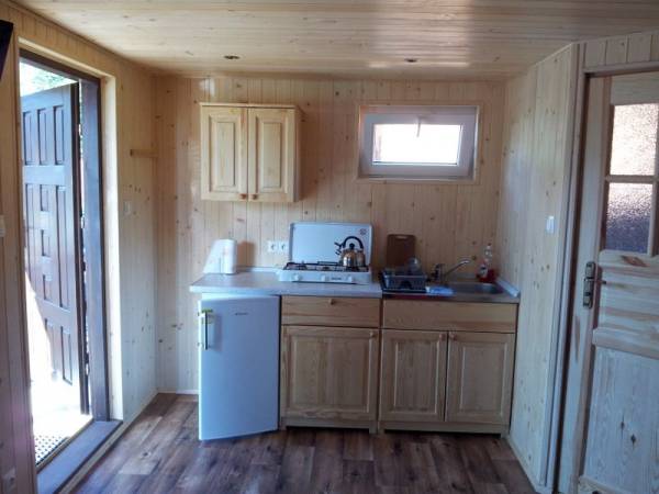 Aneks kuchenny w domku 4-os dwupokojowym