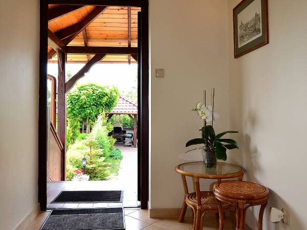 Wejście do Willi Atrium