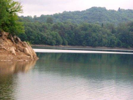 Jezioro Solińskie w okolicy