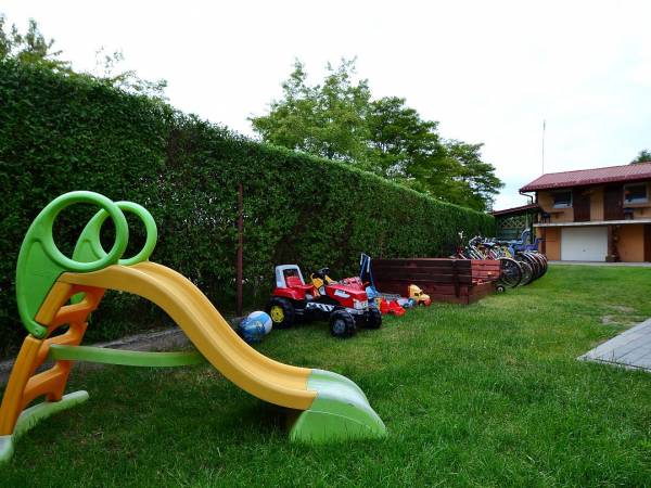 Pokoje i Apartamenty u Kryni