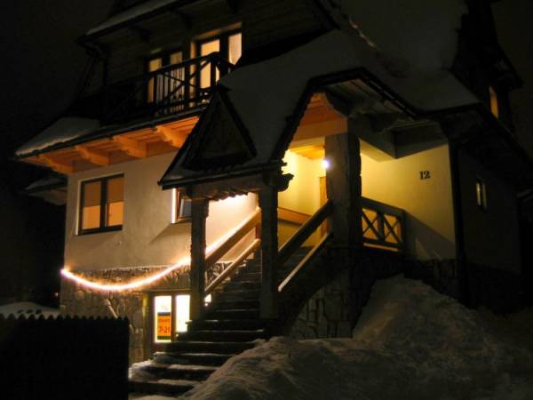 POKOJE GOŚCINNE POD GIEWONTEM 