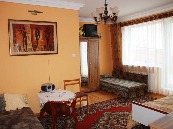 pokój u góry z łazienką