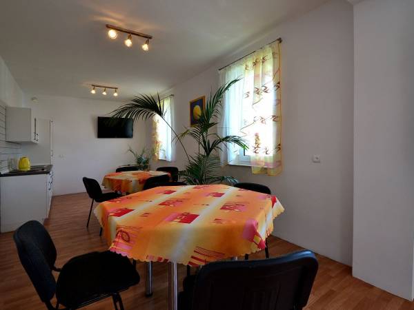 Apartamenty i pokoje Ara