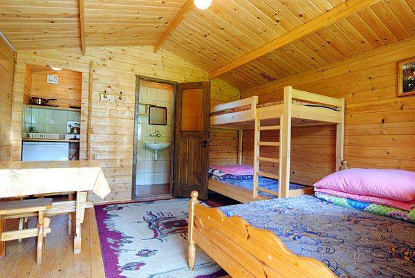 Domki Letniskowe koło promu