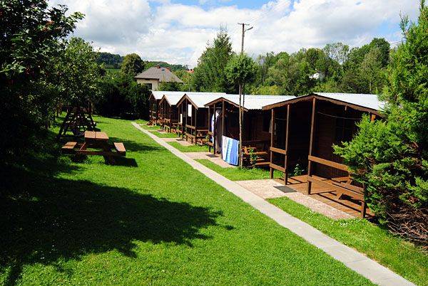 Domki Letniskowe koło promu