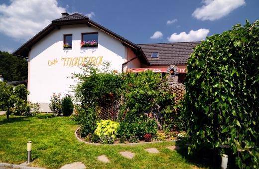 Pokoje gościnne Café Madeira