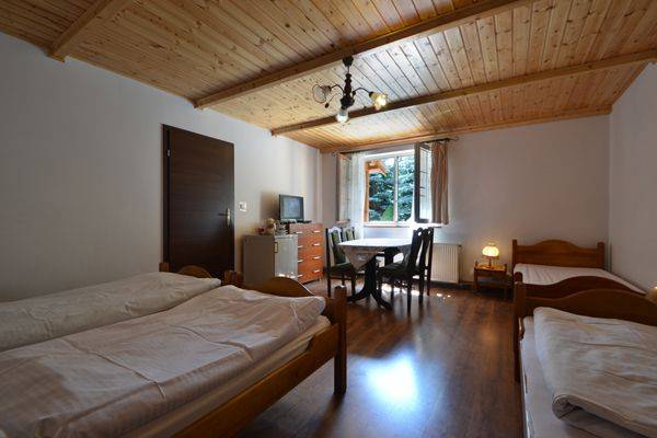 pokój czteroosobowy bungalow