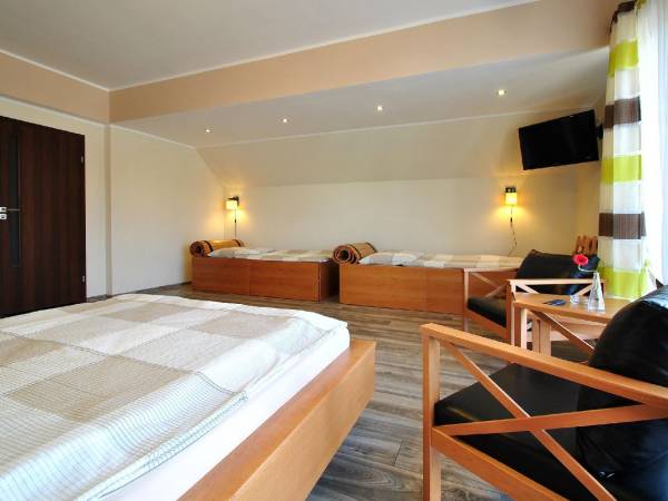 Swornegacie - Restauracja i Pokoje gościnne