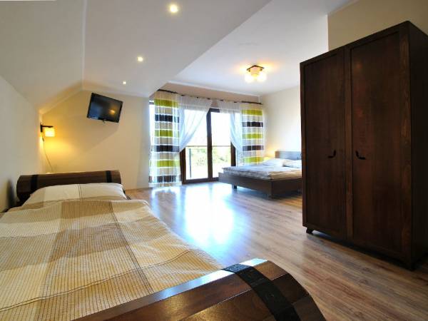 Swornegacie - Restauracja i Pokoje gościnne