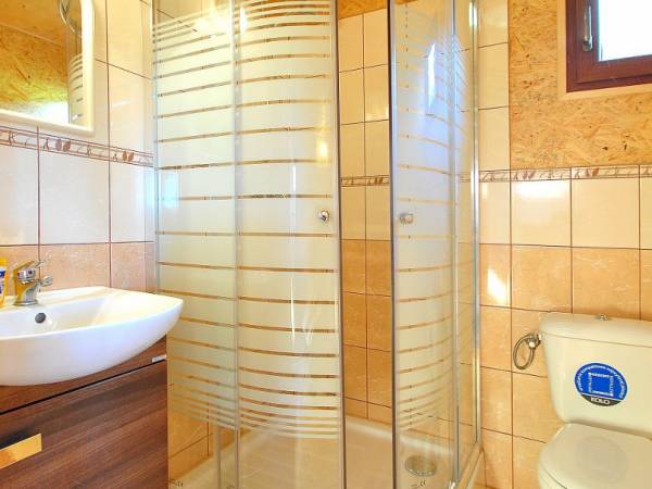 łazienka domku 6 osobowego