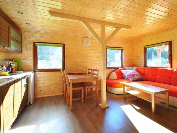 salonik z aneksem domku 6 osobowego