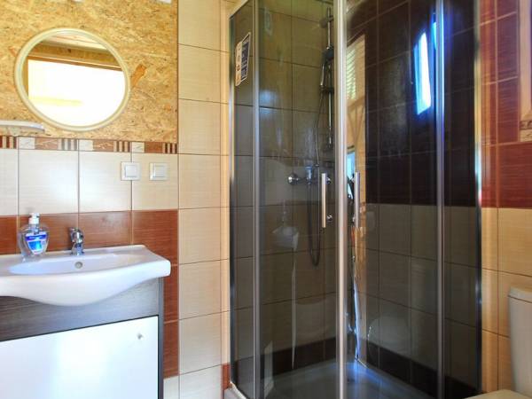 łazienka domku 6 osobowego