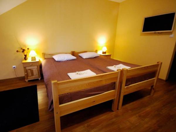 Pokój ze złączonymi łózkami