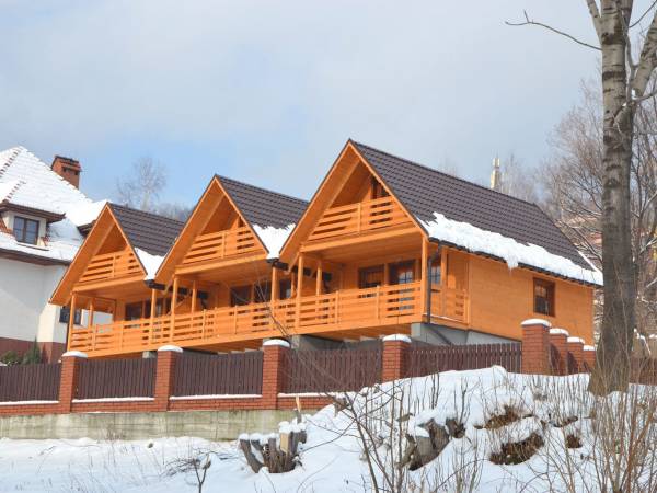 DOMKI NA WCZASOWEJ SZCZYRK