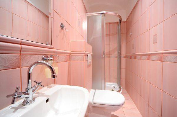 Każdy pokój posada łazienkę