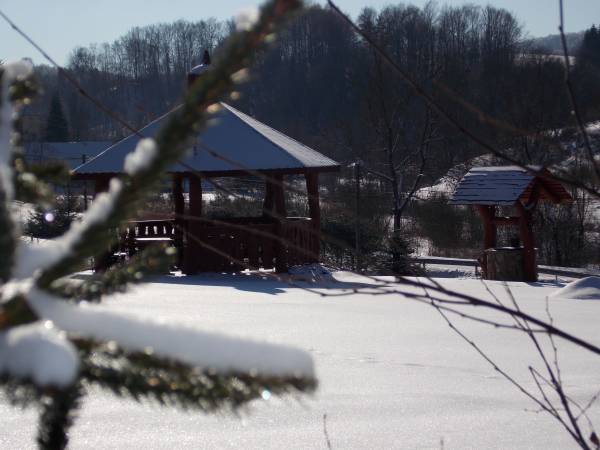 Całoroczne domki z kominkami - altana